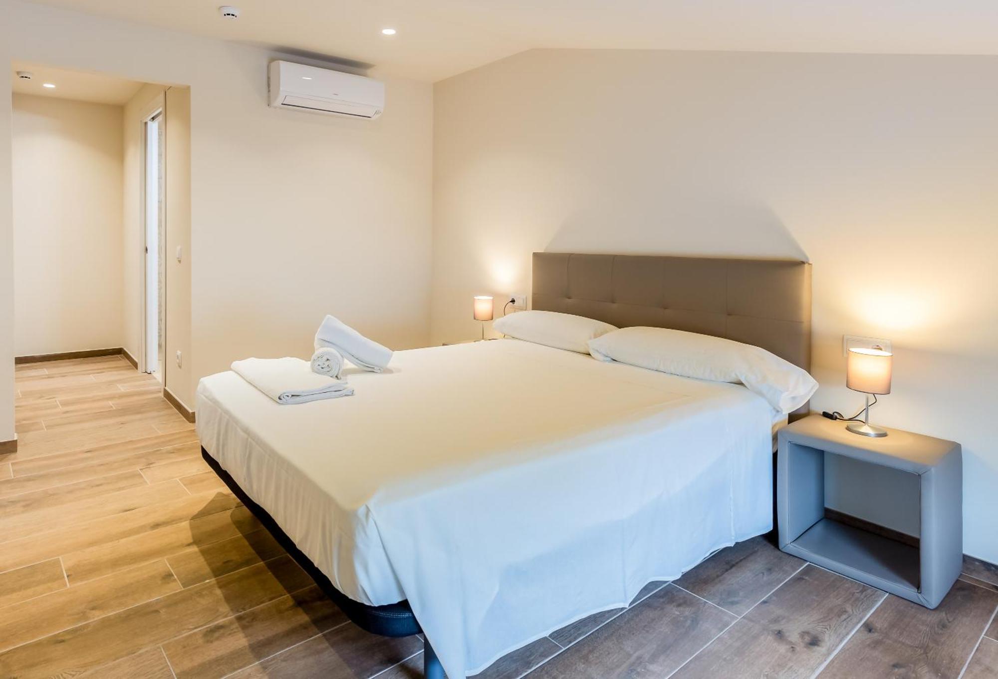 Can Cintet 3 Apartamento Con Terraza En Besalú Zewnętrze zdjęcie